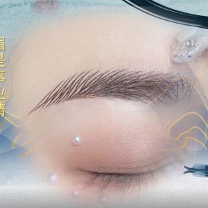 做了眉眼唇，美丽又动人