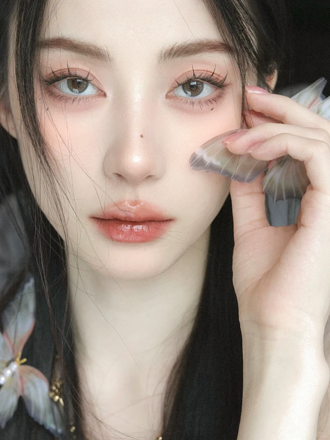 天胜光影定妆,以活力轻妆赴夏日之约!(图1) 微信图片_20240730153725.png